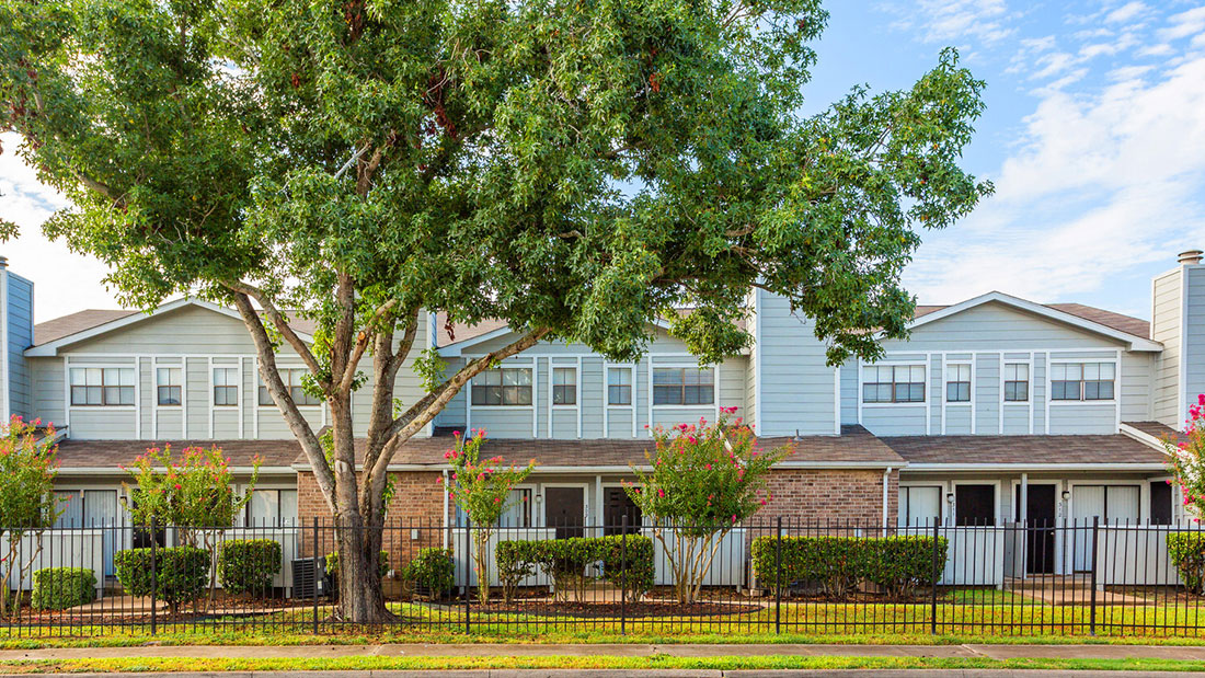 Victoria Portfolio apartment community