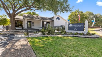 Oaks of Marymont apartment community