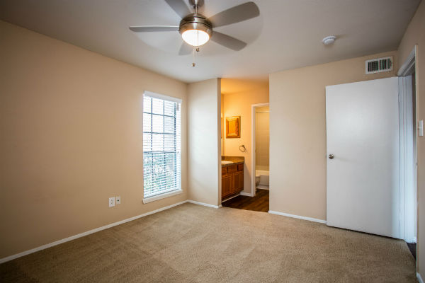 Marymont Apartments Tomball, TX - Official Website